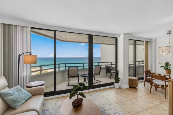 3560 S Ocean Boulevard 602, South Palm Beach, FL 33480