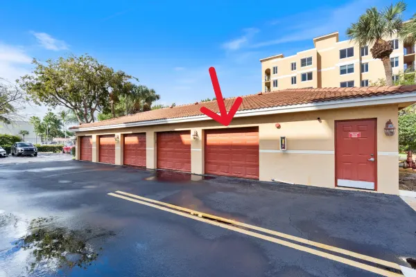 1200 Scotia Drive 404, Hypoluxo, FL 33462