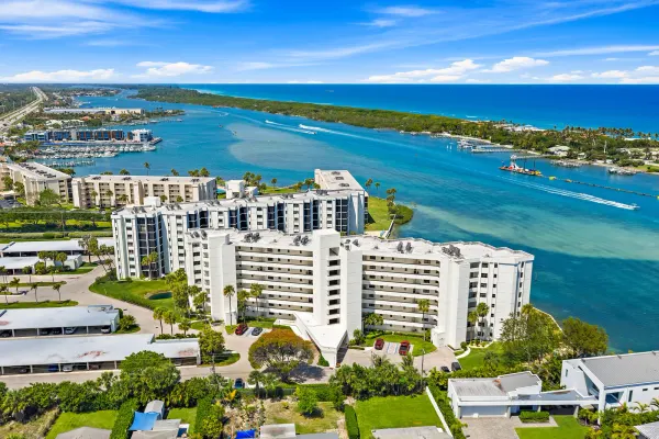 19800 Sandpointe Bay Drive N 305, Tequesta, FL 33469
