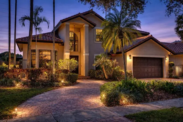 10650 Paris Street, Cooper City, FL 33026