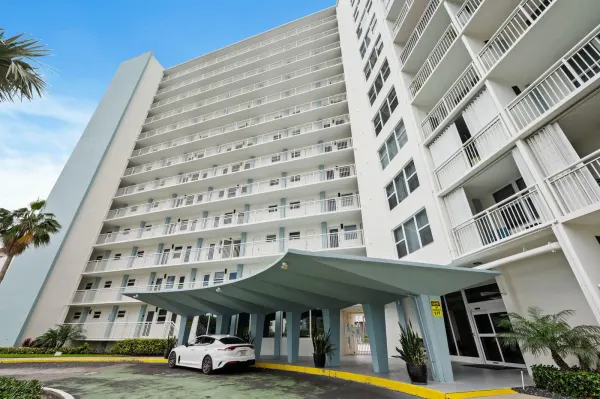 201 N Ocean Boulevard Ph2, Pompano Beach, FL 33062