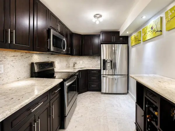 7000 NW 17th Street 203, Plantation, FL 33313