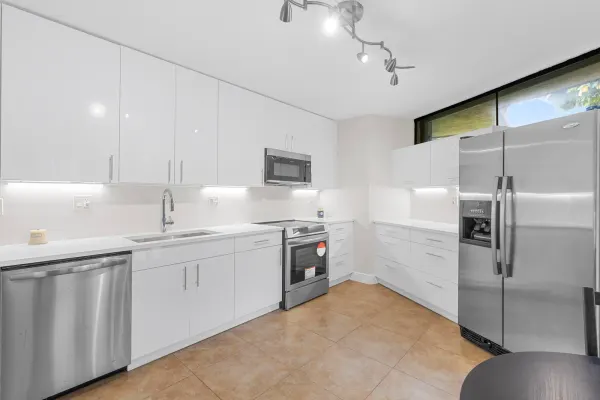 22958 Oxford Place D, Boca Raton, FL 33433