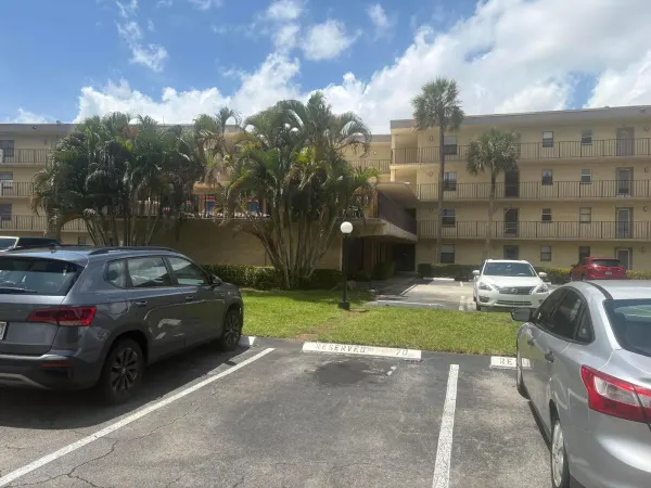 9355 SW 8th Street 225, Boca Raton, FL 33428