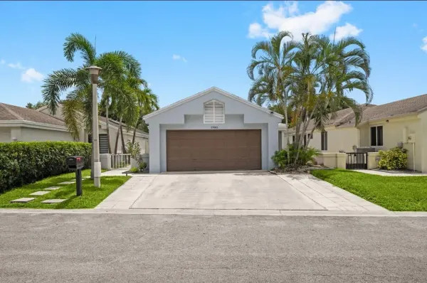3760 NW 20th Street, Coconut Creek, FL 33066