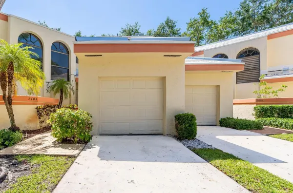 3404 Emerald Oaks Drive 803, Hollywood, FL 33021