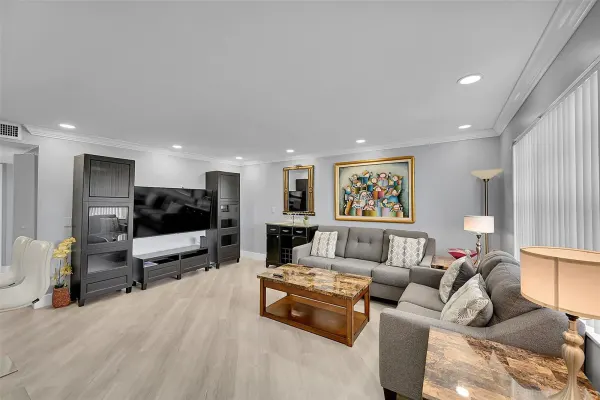 964 Normandy Trail U, Delray Beach, FL 33484