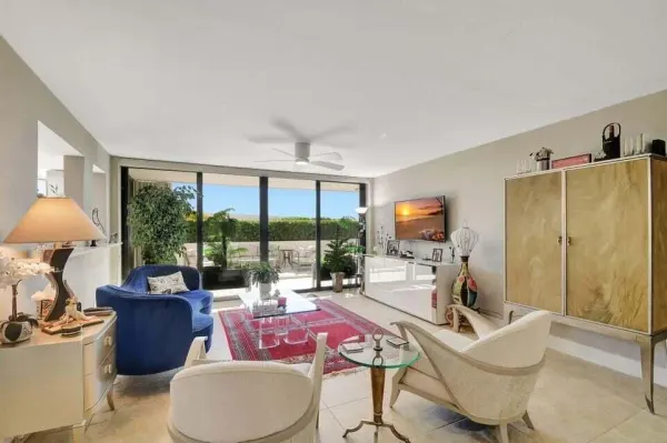 3590 S Ocean Boulevard 104, South Palm Beach, FL 33480