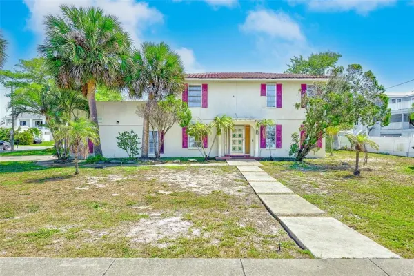 205 Gulf Boulevard, Belleair Beach, FL, 33786