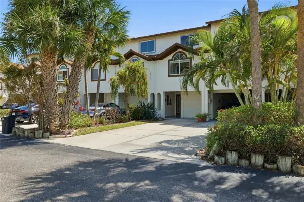 381 Madeira Circle, Tierra Verde, FL, 33715