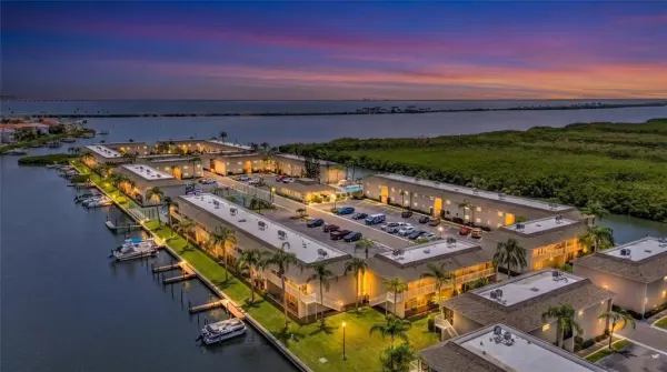 8817 Bay Pointe Drive, Unit 107, Tampa, FL, 33615