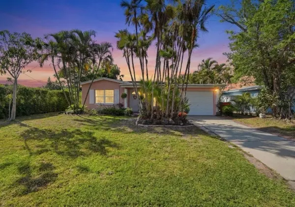 6650 Hibiscus Avenue S, South Pasadena, FL, 33707