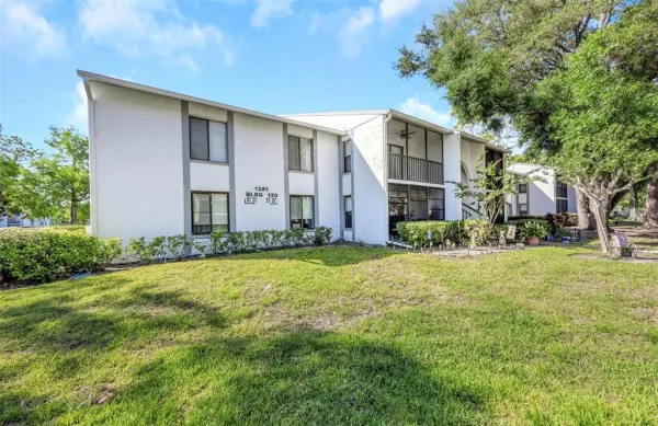1281 Pine Ridge Circle E, Unit A2, Tarpon Springs, FL, 34688