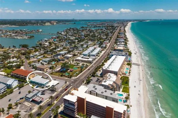10 164th Avenue, Unit 1, Redington Beach, FL, 33708